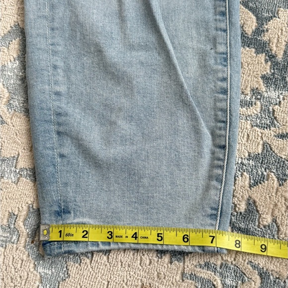 High rise, balloon Express denim Jeans light blue wash - Picture 2 of 8